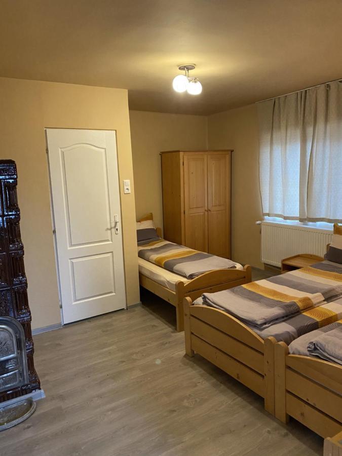 Farkaslaki Kulcsoshaz Lupeni (Harghita) Экстерьер фото