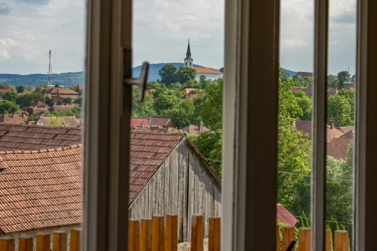Farkaslaki Kulcsoshaz Lupeni (Harghita) Экстерьер фото